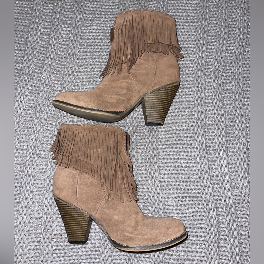 Suede fringe booties, size 10!